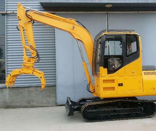 Sklápač hydraulického uchopenia